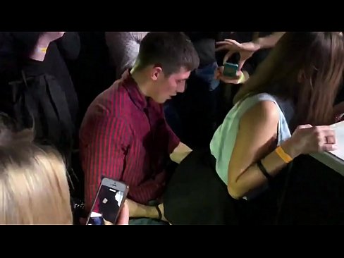 ❤️ Echte seks yn in Russyske nachtclub. 18-jierrich Russysk famke yn 'e anus en fagina neukt yn in nachtclub ❌ Porno by ús fy.bassaniluigi.ru ☑