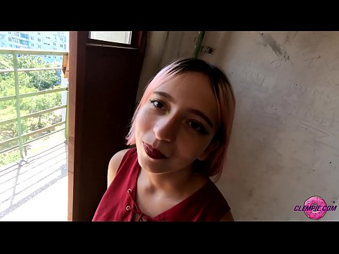 ❤️ Studint Sensual sûget in frjemdling yn 'e bûtenwrâld - Cum op syn gesicht ❌ Porno by ús fy.bassaniluigi.ru ☑